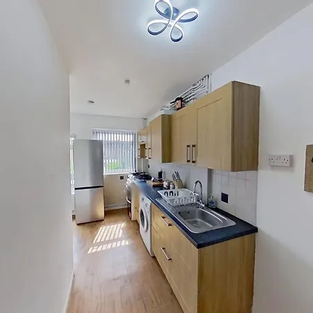 Stylish 3-bed House Nec-jlr-airport-hs2-driveway Σπίτι διακοπών