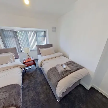 Σπίτι διακοπών Stylish 3-bed House Nec-jlr-airport-hs2-driveway Μπέρμιγχαμ